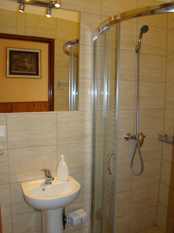 Hotel Polonia Намыслув Номер фото